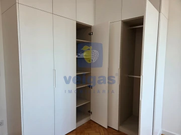 Apartamento T3 para Venda em São Vicente