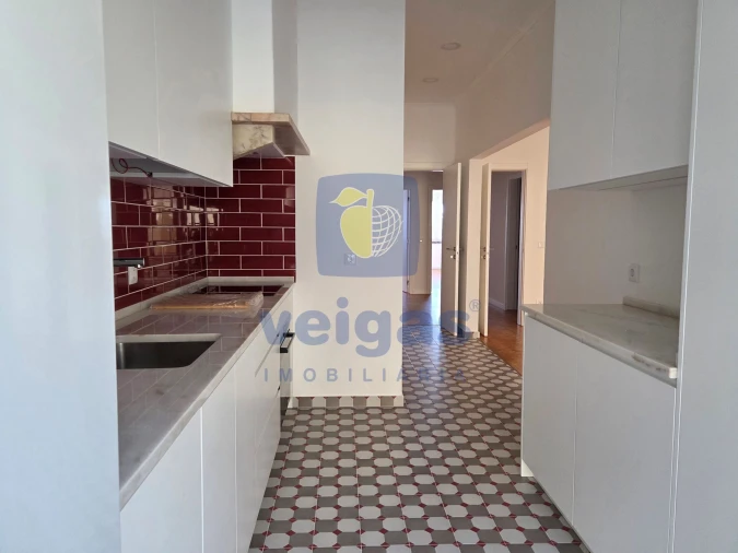 Apartamento T3 para Venda em São Vicente Foto 6