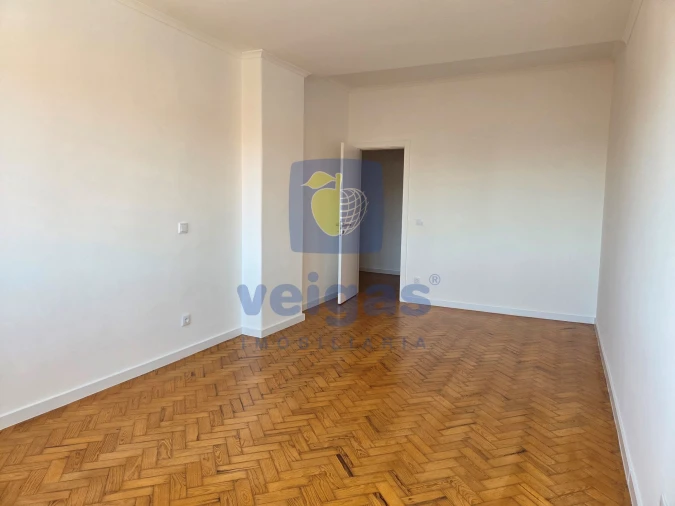 Apartamento T3 para Venda em São Vicente Foto 17