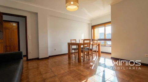Apartamento T1 para Venda em Póvoa de Varzim, Beiriz e Argivai