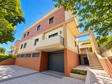 Moradia T11 para Venda em Portimão