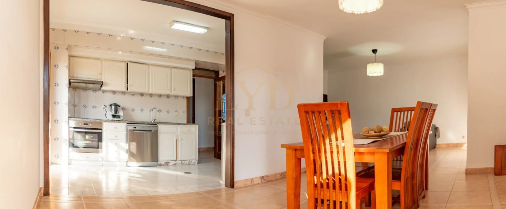 Apartamento T3 para Venda em Santa Maria de Lamas Foto 6