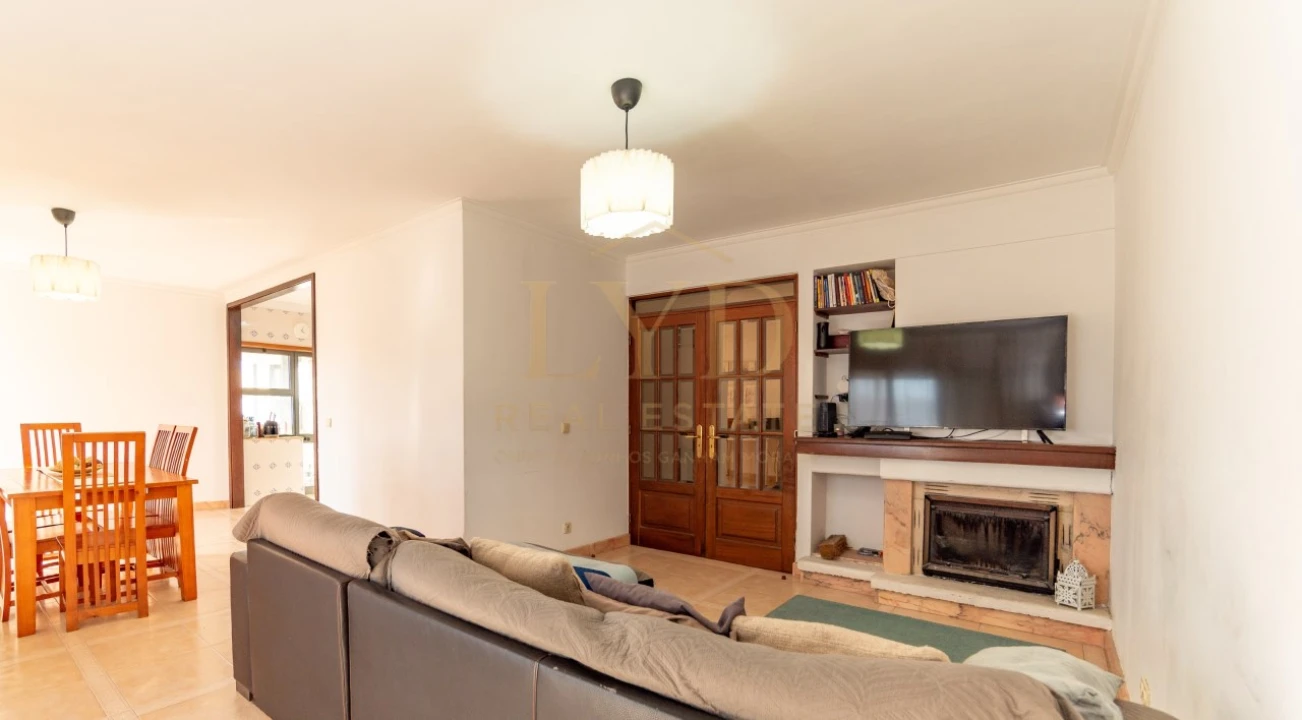 Apartamento T3 para Venda em Santa Maria de Lamas Foto 8