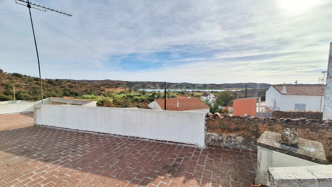 Moradia T4 para Venda em Azinhal Foto 1