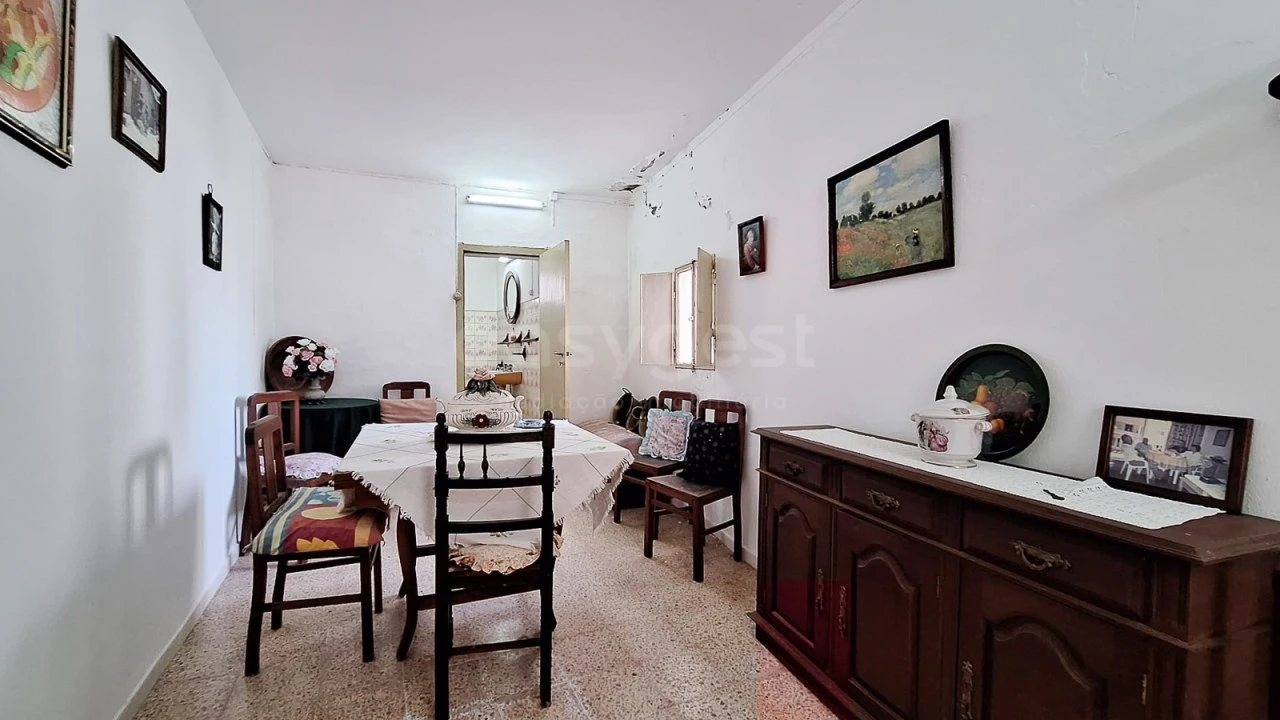 Moradia T4 para Venda em Azinhal Foto 10