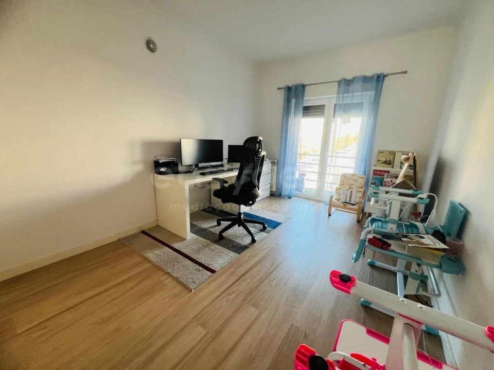 Apartamento T3 para Venda em Moita Foto 24