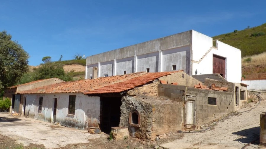 Quinta T6 para Venda em Alferce