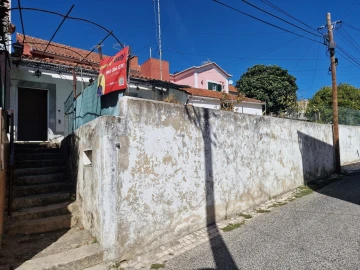 Moradia T1 para Venda em Bucelas