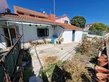 Moradia T1 para Venda em Bucelas