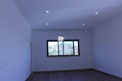 Moradia T5 para Venda em São Brás de Alportel
