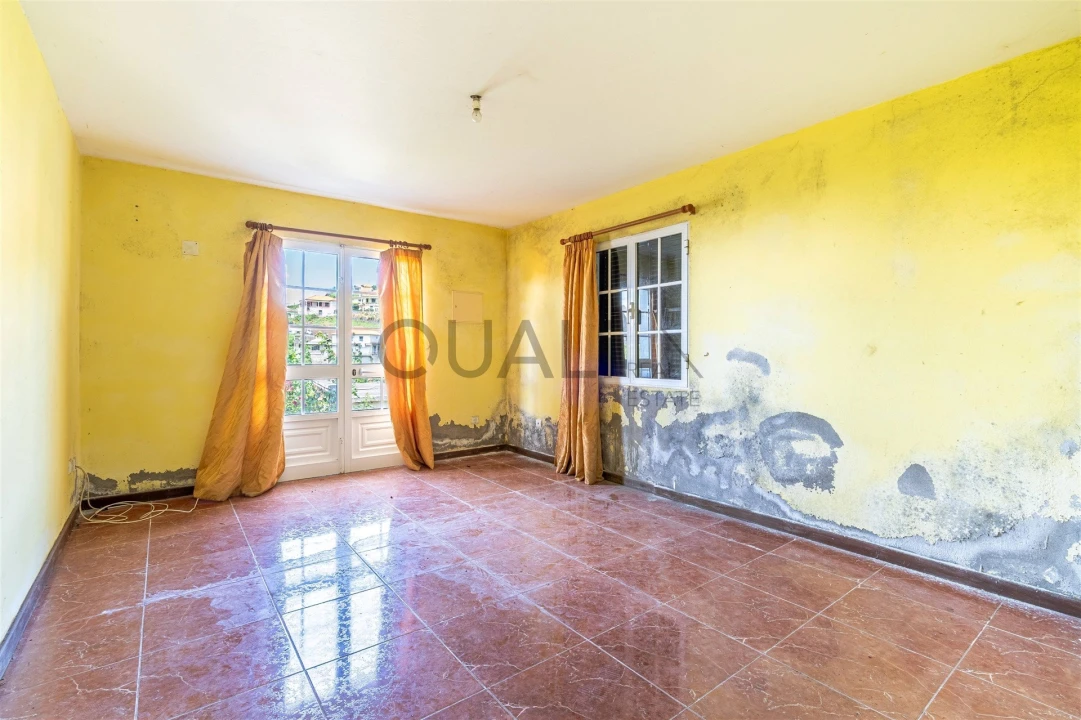 Moradia T2 para Venda em Ribeira Brava Foto 4