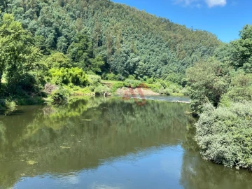 Moradia T2 para Venda em Lorvão