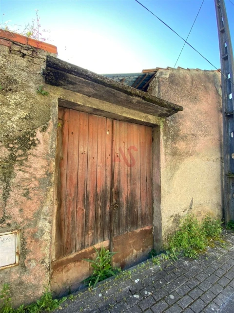 Moradia T2 para Venda em Lorvão