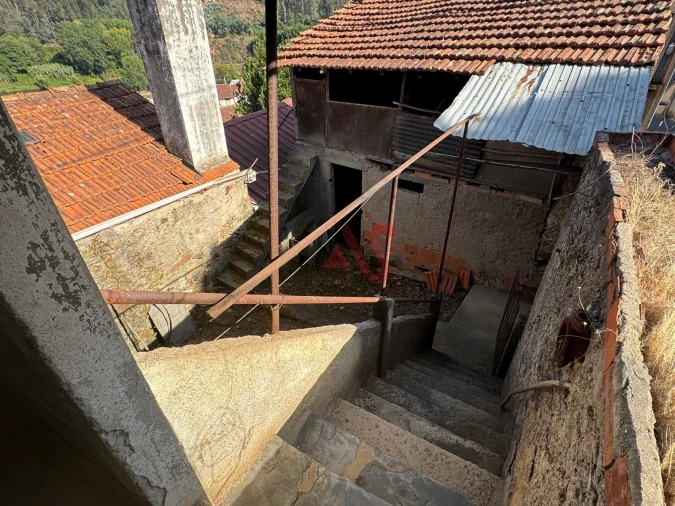 Moradia T2 para Venda em Lorvão Foto 14