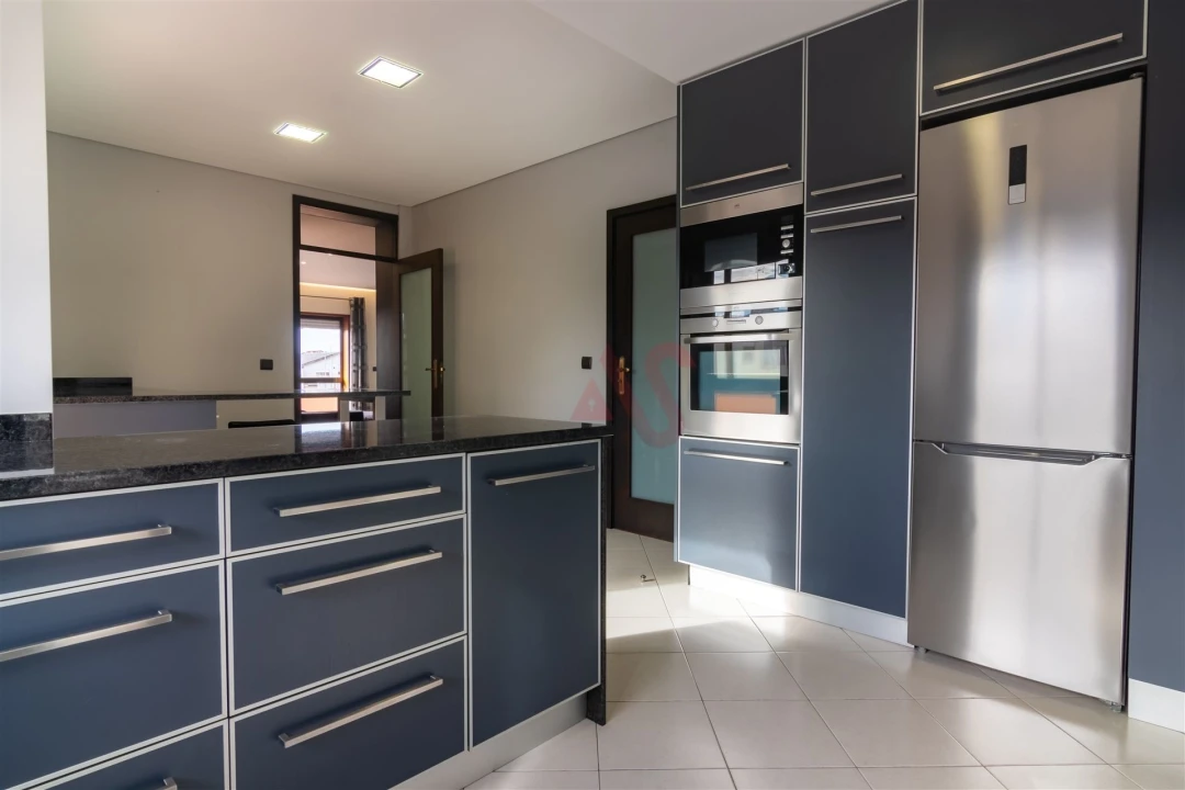 Apartamento T3 para Venda em Vila das Aves Foto 6