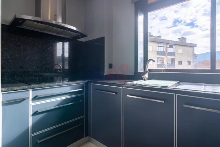 Apartamento T3 para Venda em Vila das Aves Foto 8