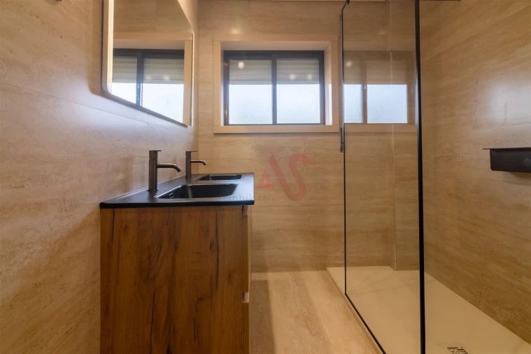 Apartamento T3 para Venda em Vila das Aves Foto 30