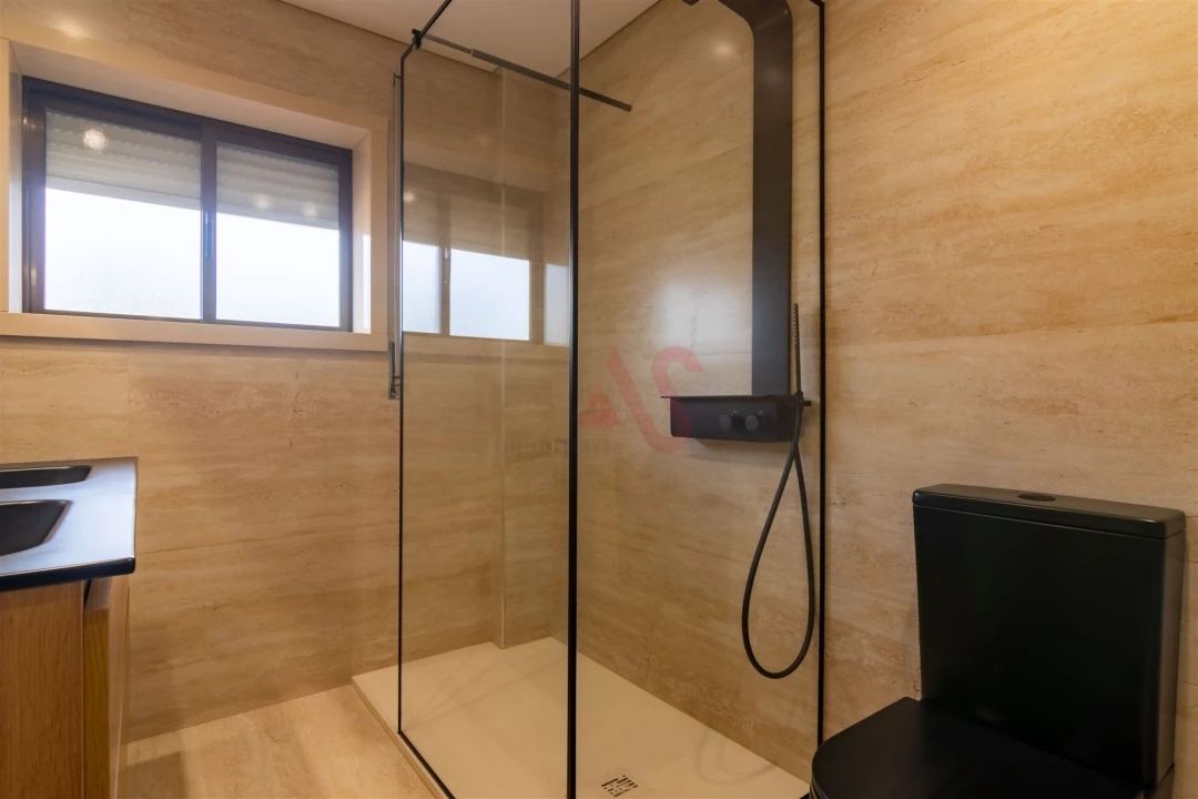 Apartamento T3 para Venda em Vila das Aves Foto 31