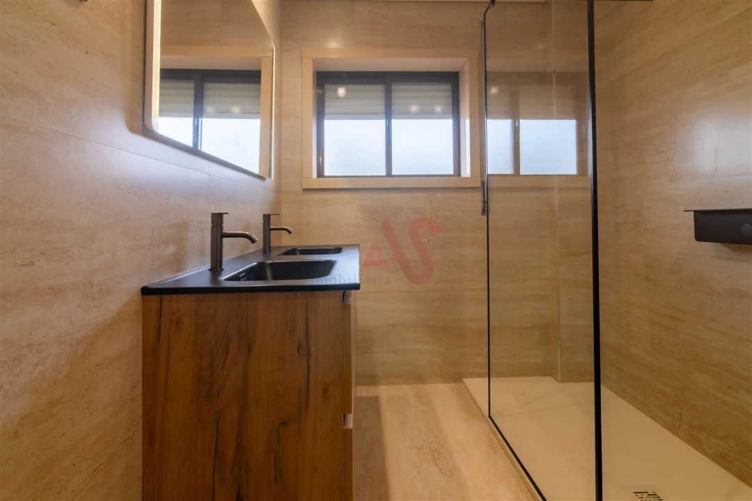 Apartamento T3 para Venda em Vila das Aves Foto 30