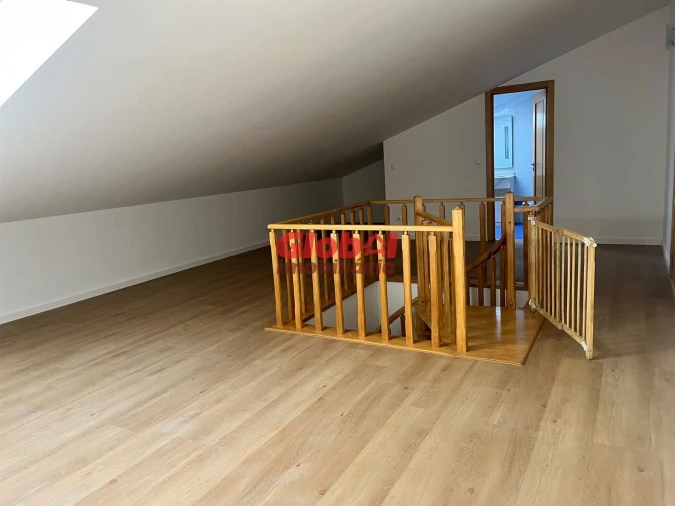 Apartamento T1 para Venda em Viseu Foto 6