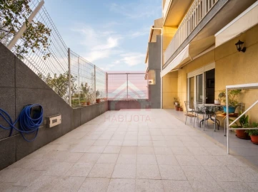 Apartamento T2 para Venda em Souselo