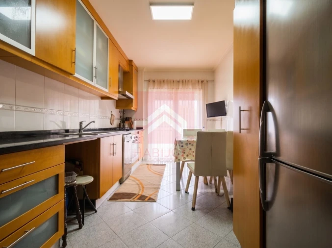 Apartamento T2 para Venda em Souselo Foto 10