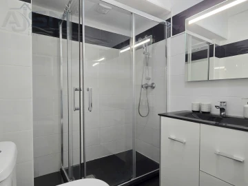 Apartamento T2 para Arrendamento em Carnaxide e Queijas