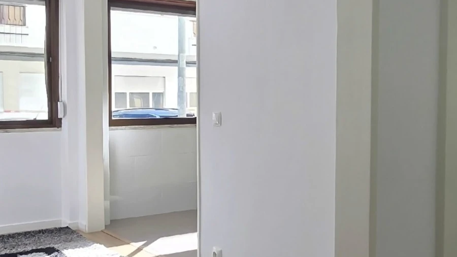 Apartamento T2 para Arrendamento em Carnaxide e Queijas