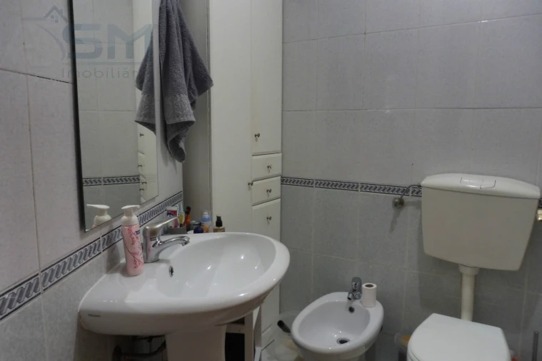 Apartamento T1 para Arrendamento em Rio de Mouro Foto 10