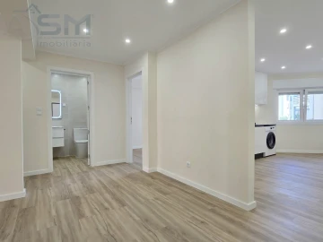 Apartamento T2 para Venda em Massamá e Monte Abraão