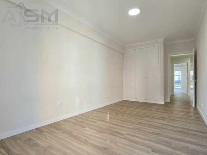 Apartamento T2 para Venda em Massamá e Monte Abraão Foto 8