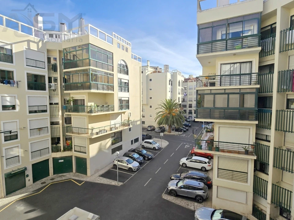 Apartamento T2 para Venda em Massamá e Monte Abraão Foto 18