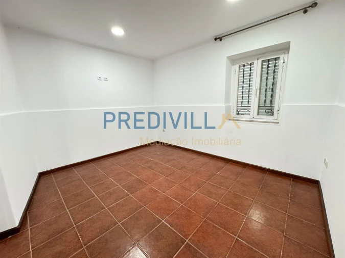 Moradia T2 para Arrendamento em Vilar e Mosteiró Foto 17