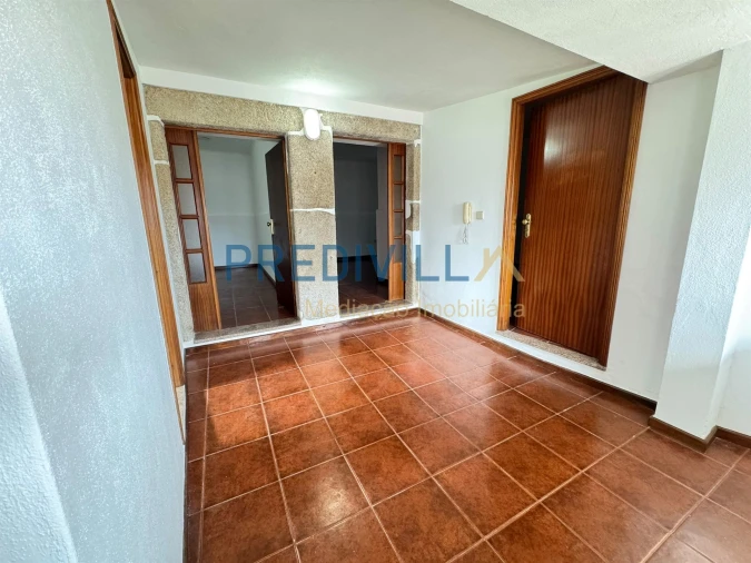 Moradia T2 para Arrendamento em Vilar e Mosteiró Foto 7