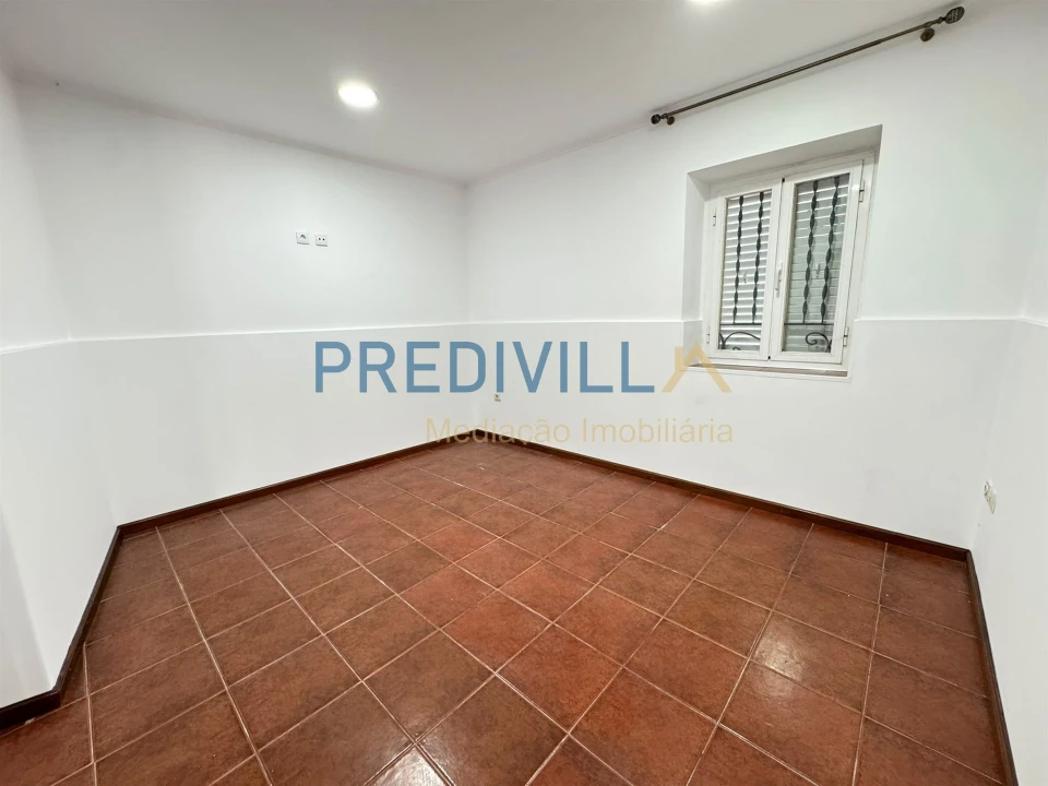 Moradia T2 para Arrendamento em Vilar e Mosteiró Foto 17