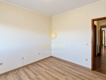 Apartamento T2 para Venda em Meixomil