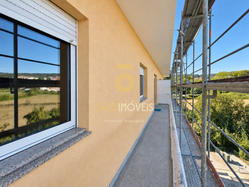 Apartamento T2 para Venda em Meixomil Foto 9