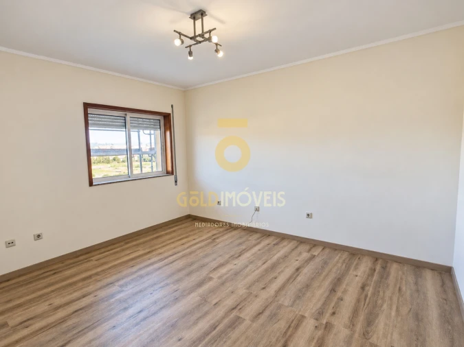 Apartamento T2 para Venda em Meixomil Foto 14