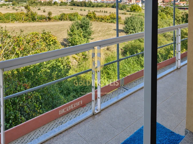 Apartamento T2 para Venda em Meixomil Foto 6