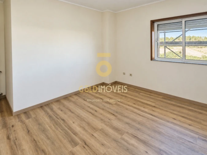 Apartamento T2 para Venda em Meixomil Foto 16