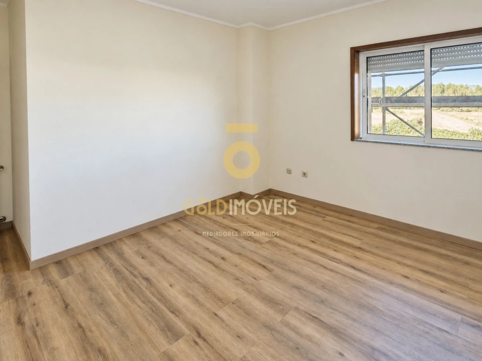Apartamento T2 para Venda em Meixomil Foto 16