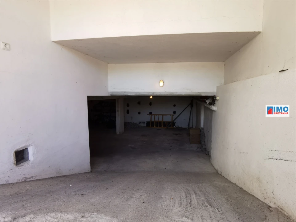 Garagem para Venda em Castelo Branco Foto 2