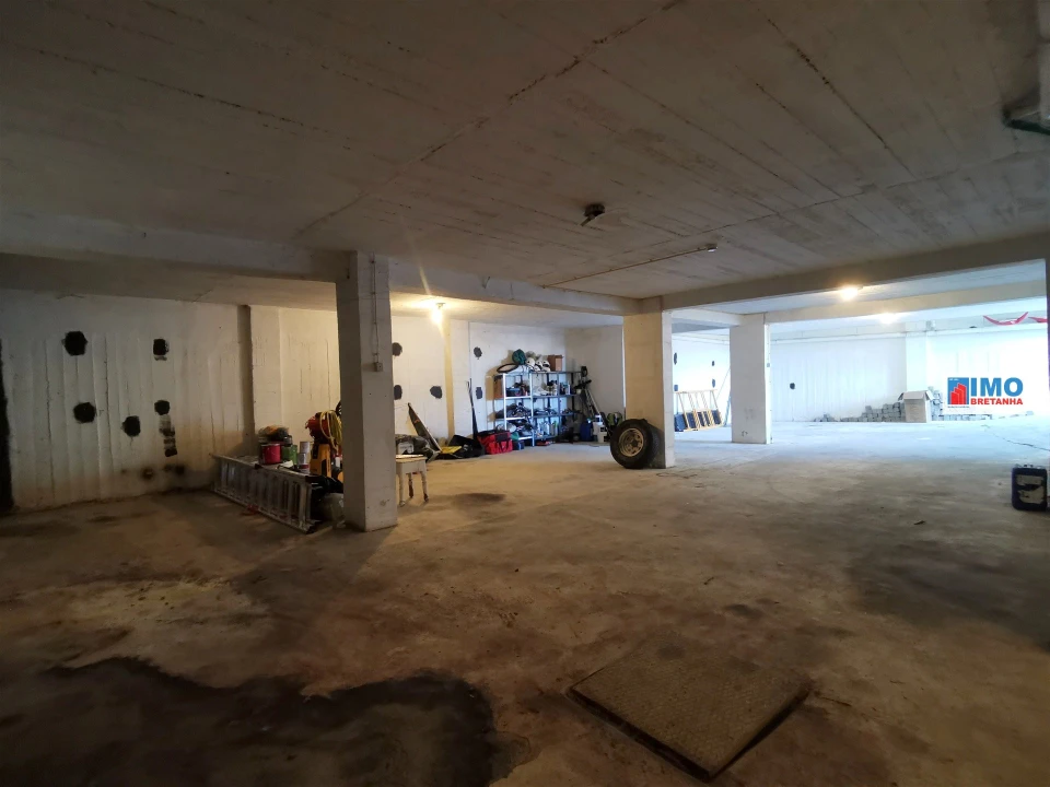 Garagem para Venda em Castelo Branco Foto 5