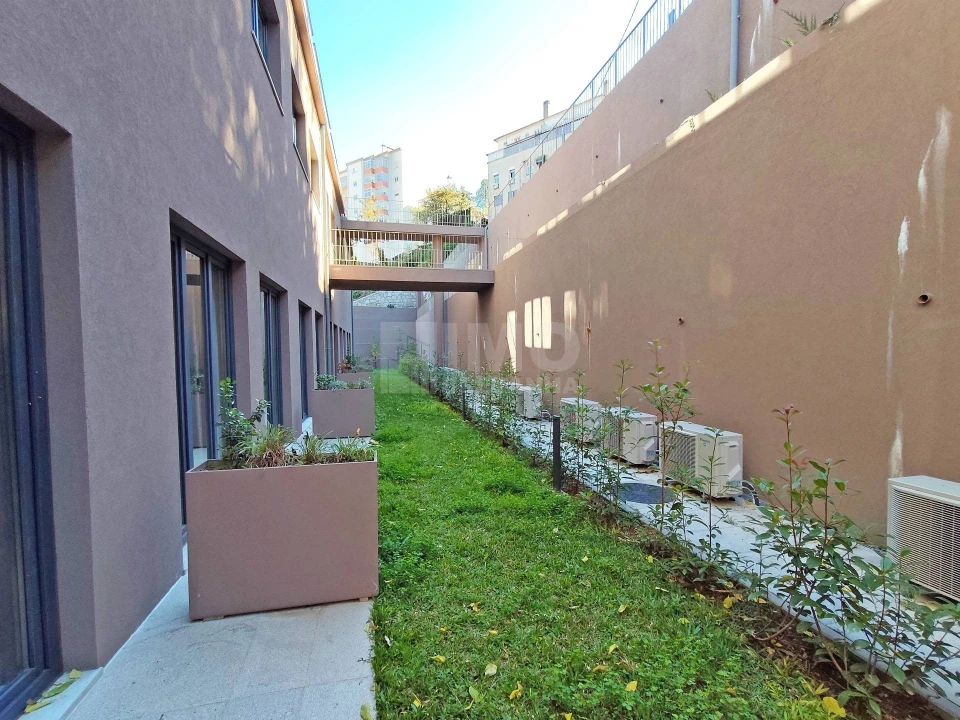 Apartamento T0 para Venda em Covilhã e Canhoso Foto 6