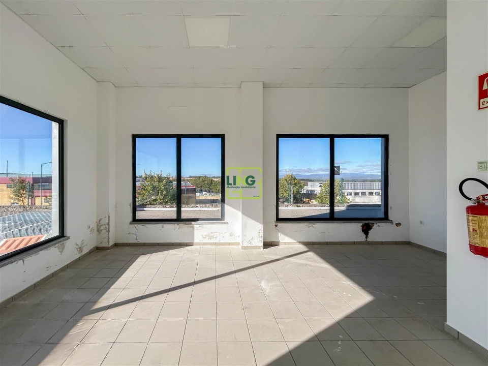 Loja para Arrendamento em Castelo Branco Foto 3