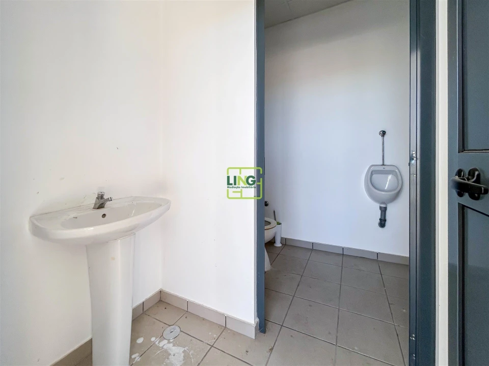 Loja para Arrendamento em Castelo Branco Foto 10