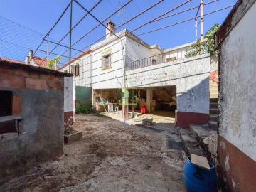 Moradia T2 para Venda em Aranhas