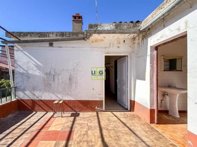 Moradia T2 para Venda em Aranhas Foto 37