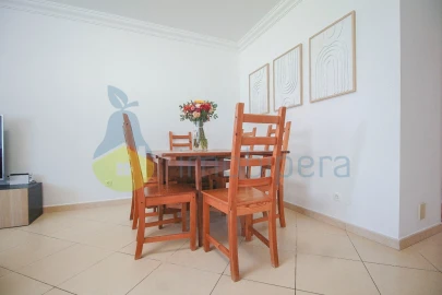 Moradia T3 para Venda em Ferreiras
