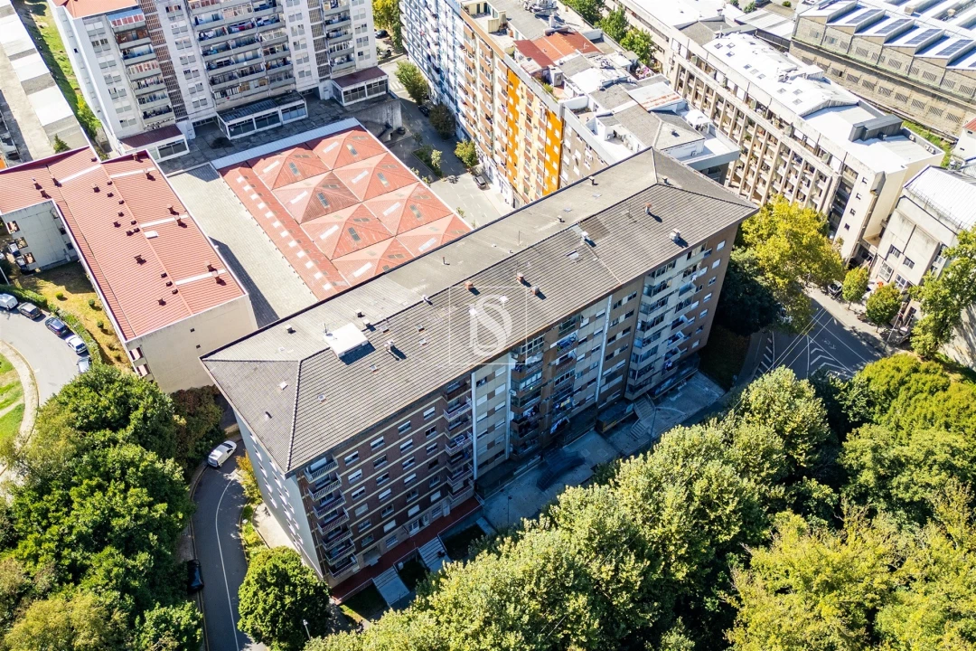 Apartamento T2 para Venda em Azurem Foto 3